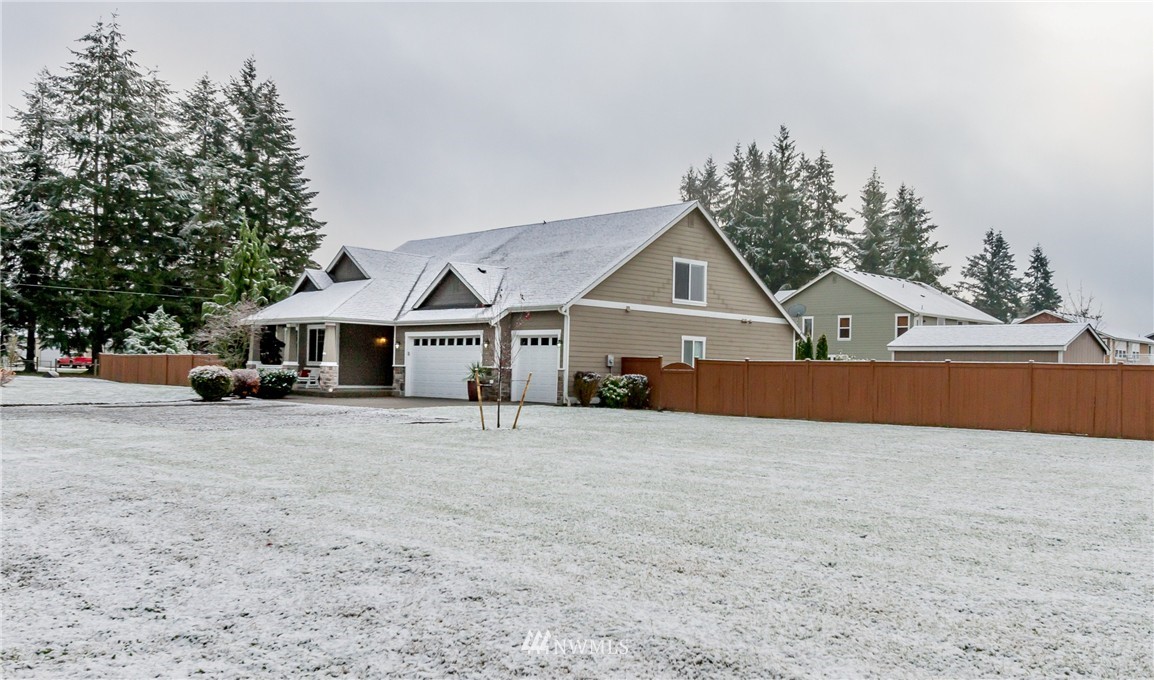 8223 178th Avenue Southwest Rochester, WA 98579 - Photo 3 of 25