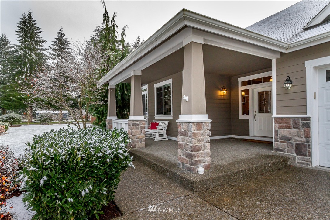 8223 178th Avenue Southwest Rochester, WA 98579 - Photo 4 of 25