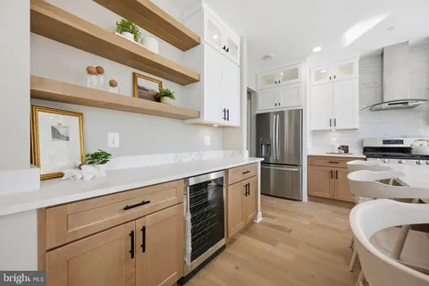 $899,000 | 607 Burgundy Drive, Rockville, MD 20850