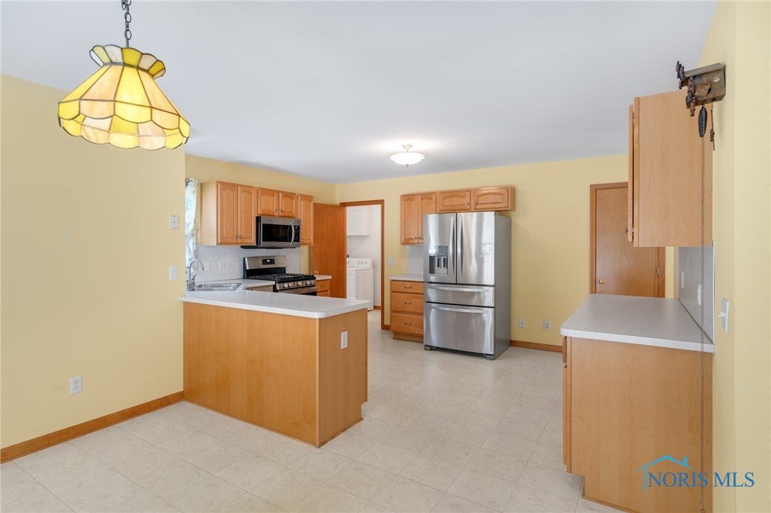 7102 Ramblehurst Road Sylvania, OH 43560 - Photo 18 of 37 Gallery Image 18