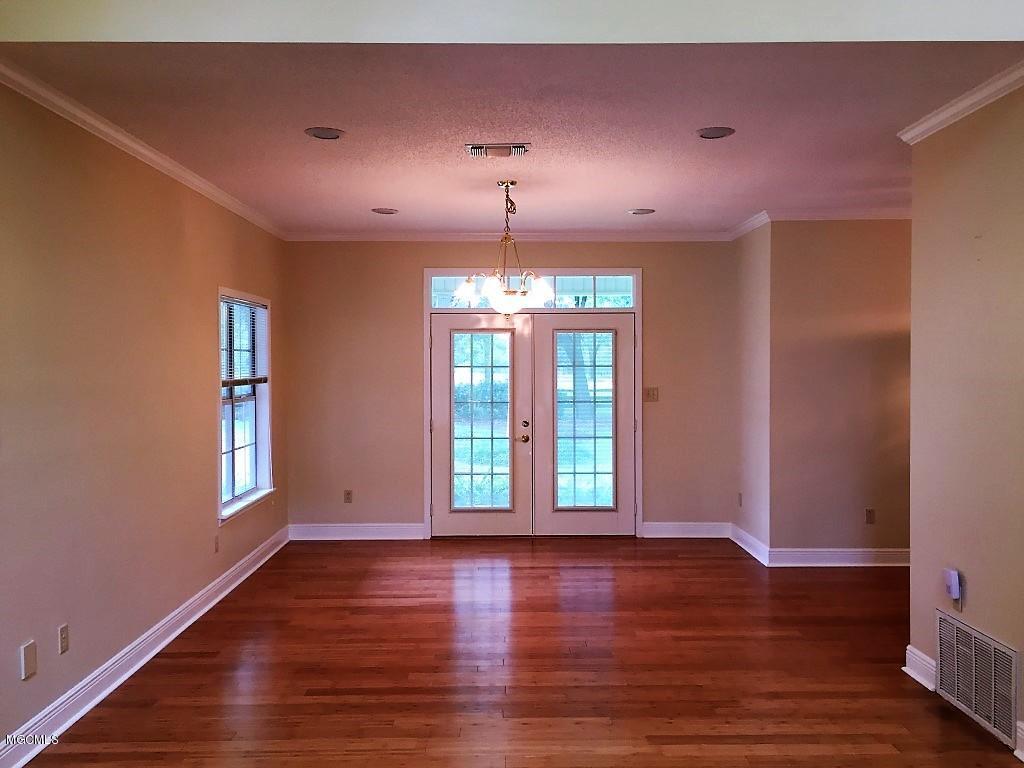 9115 Woolmarket Road Biloxi, MS 39532 - Photo 21 of 49 IMG_2066
