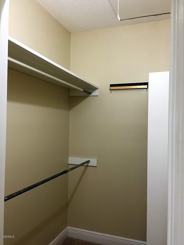 9115 Woolmarket Road Biloxi, MS 39532 - Photo 29 of 49 IMG_2105