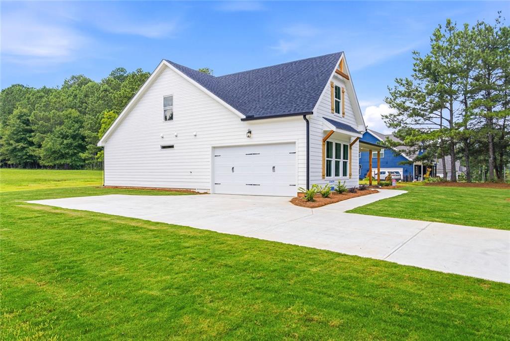 132 Loyd Road Mansfield, GA 30055 - Photo 3 of 54 Gallery Image 3