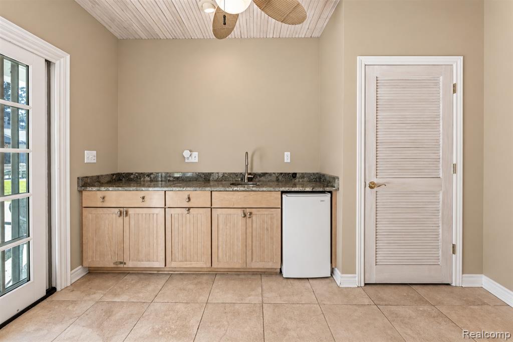 232 Guilford Road Bloomfield Hills, MI 48304 - Photo 37 of 40 Gallery Image 37