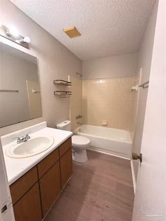 $1,700 | 6734 Bellview Pines Road, Pensacola, FL 32526