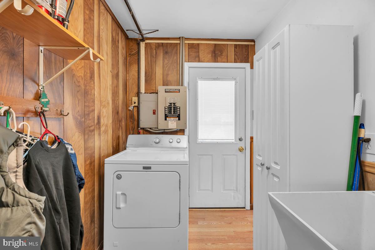 418 Westminster Road Wenonah, NJ 08090 - Photo 13 of 28 a utility room with dryer and washer