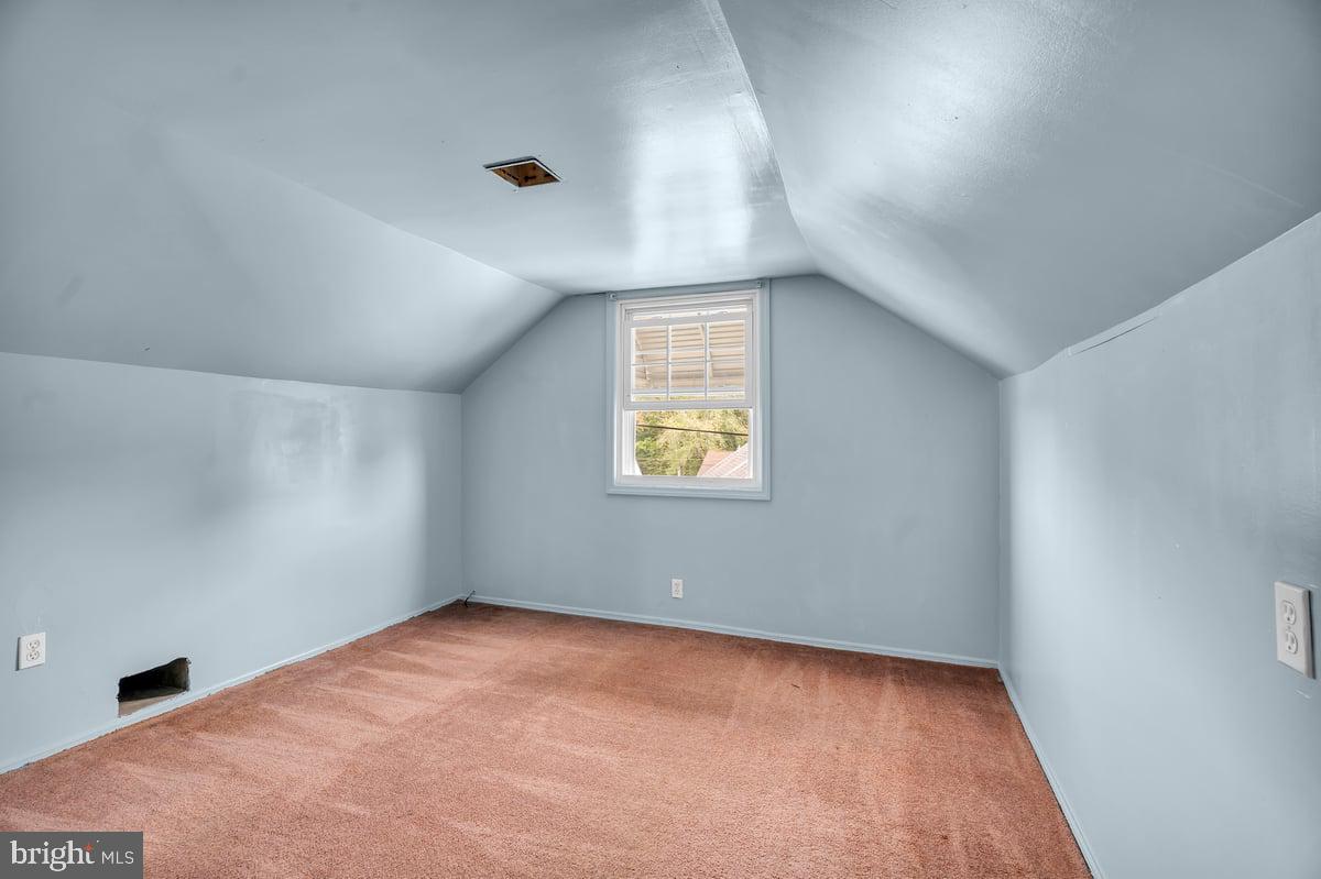 418 Westminster Road Wenonah, NJ 08090 - Photo 21 of 28 an empty room with windows