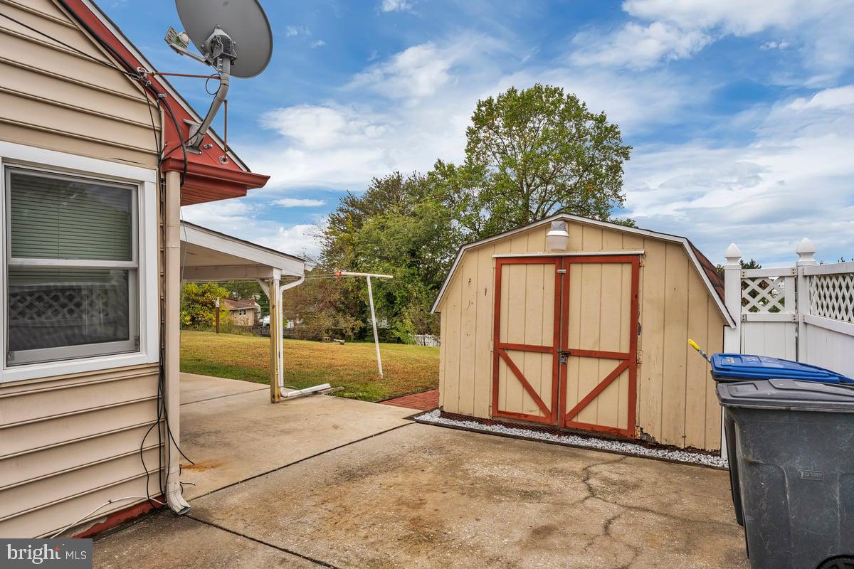 418 Westminster Road Wenonah, NJ 08090 - Photo 26 of 28 a view of a entryway door of the house