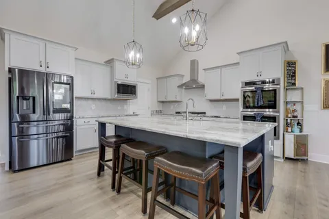 $1,249,000 | 5043 High Park Hill Drive, Arrington, TN 37014