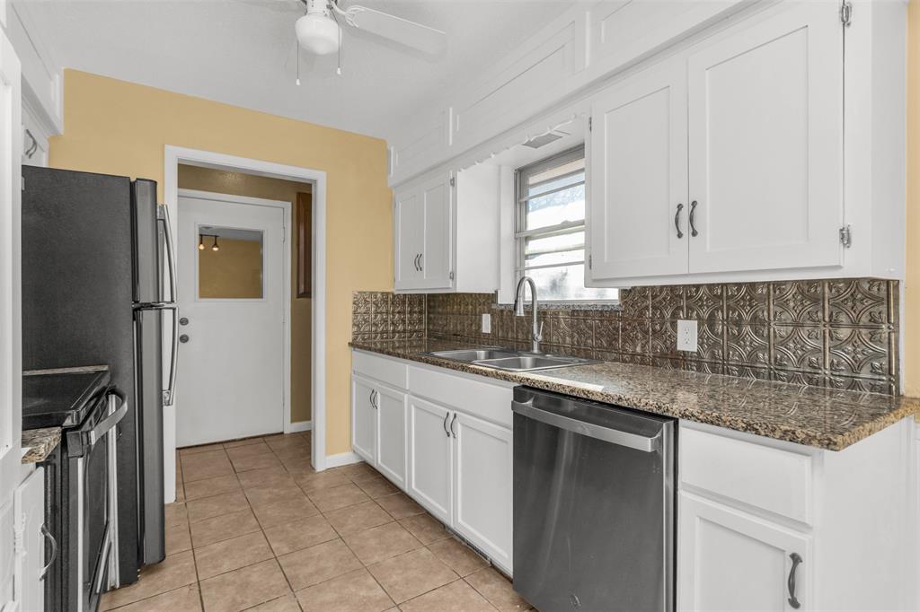 2608 Meandering Way Plano, TX 75074 - Photo 22 of 35