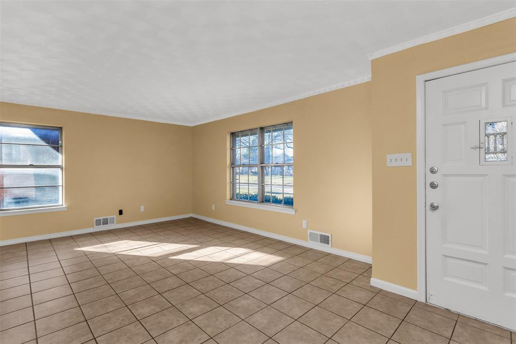 2608 Meandering Way Plano, TX 75074 - Photo 10 of 35