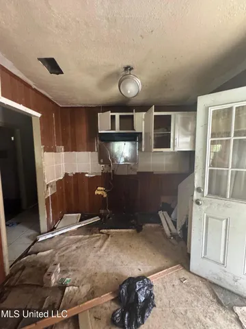 $24,500 | 4326 Sunset Drive, Jackson, MS 39213