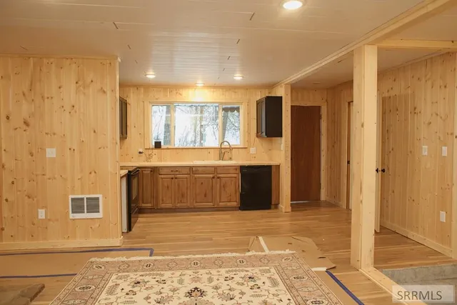 $299,000 | 6 Upper Coyote, Irwin, ID 83428