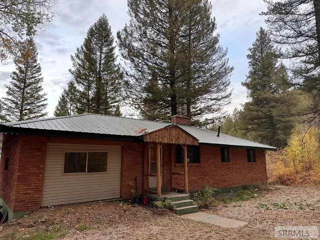 $299,000 | 6 Upper Coyote, Irwin, ID 83428