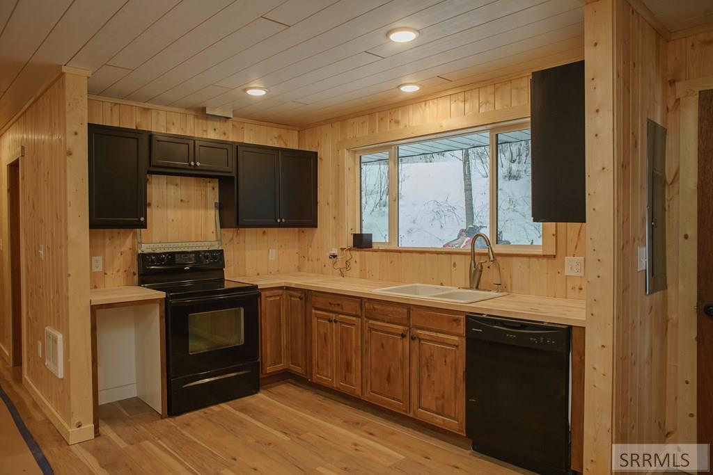 6 Upper Coyote Irwin, ID 83428 - Photo 7 of 39