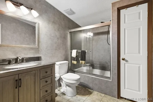 $399,500 | 163 Craig Field Drive, Linn Creek, MO 65052