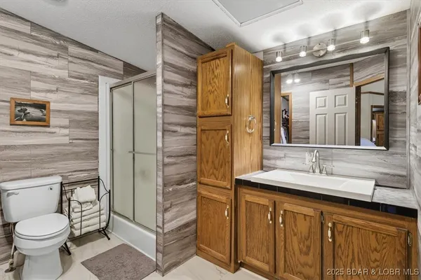 $385,500 | 163 Craig Field Drive, Linn Creek, MO 65052