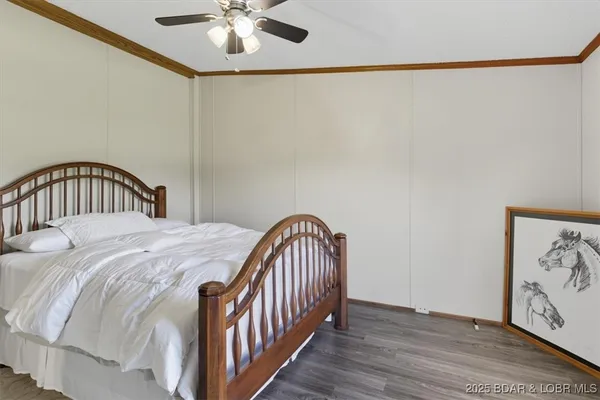 $385,500 | 163 Craig Field Drive, Linn Creek, MO 65052