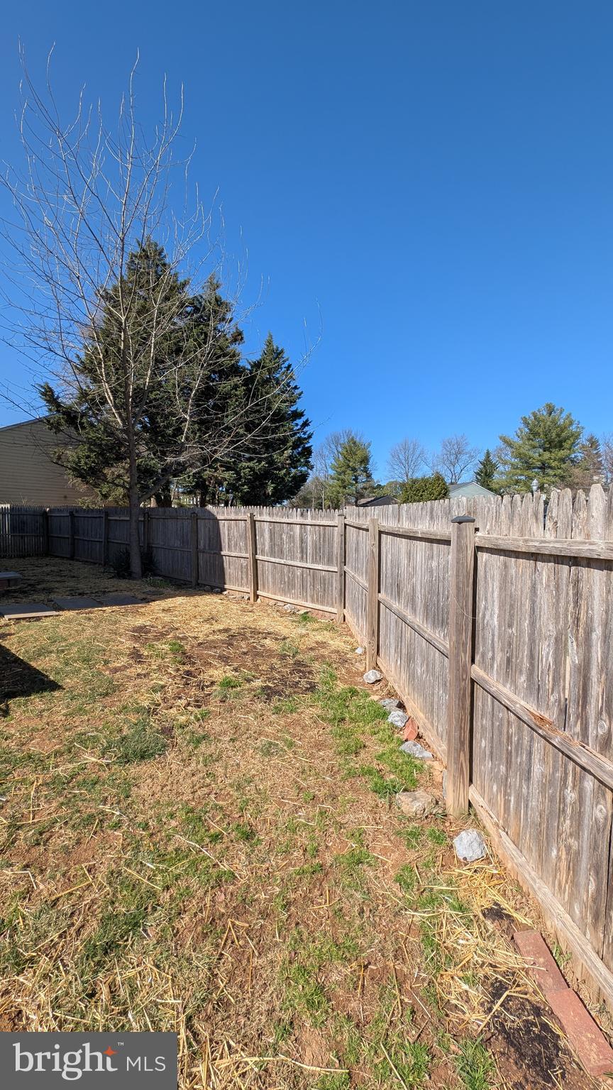 43 Vienna Court Frederick, MD 21702 - Photo 38 of 38 a view of a backyard