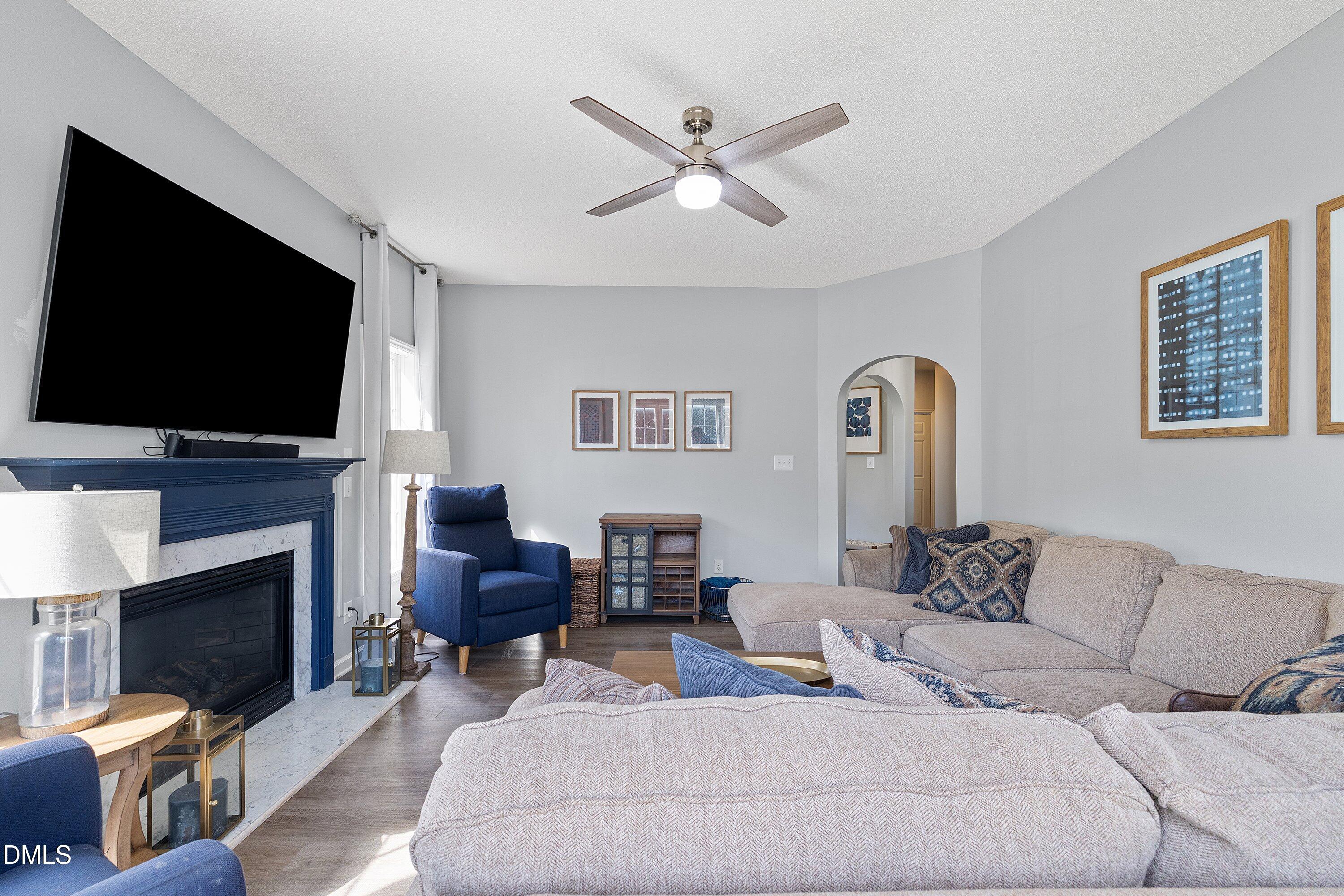 2528 Laurel Falls Lane Raleigh, NC 27603 - Photo 13 of 50 Living Room 4