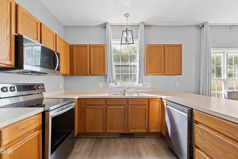 $379,999 | 2528 Laurel Falls Lane, Raleigh, NC 27603