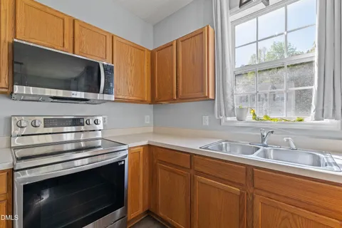 $379,999 | 2528 Laurel Falls Lane, Raleigh, NC 27603