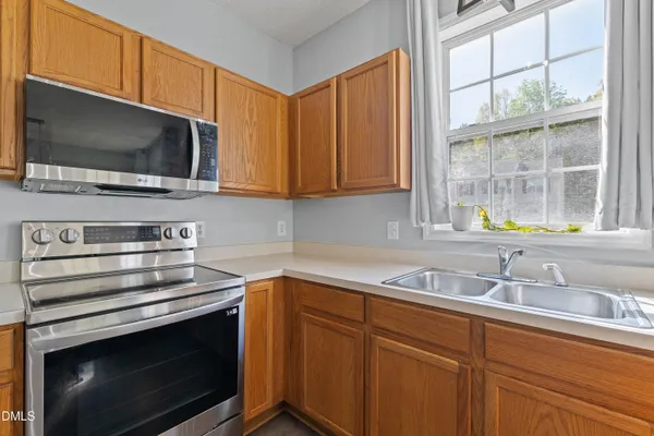 $379,999 | 2528 Laurel Falls Lane, Raleigh, NC 27603
