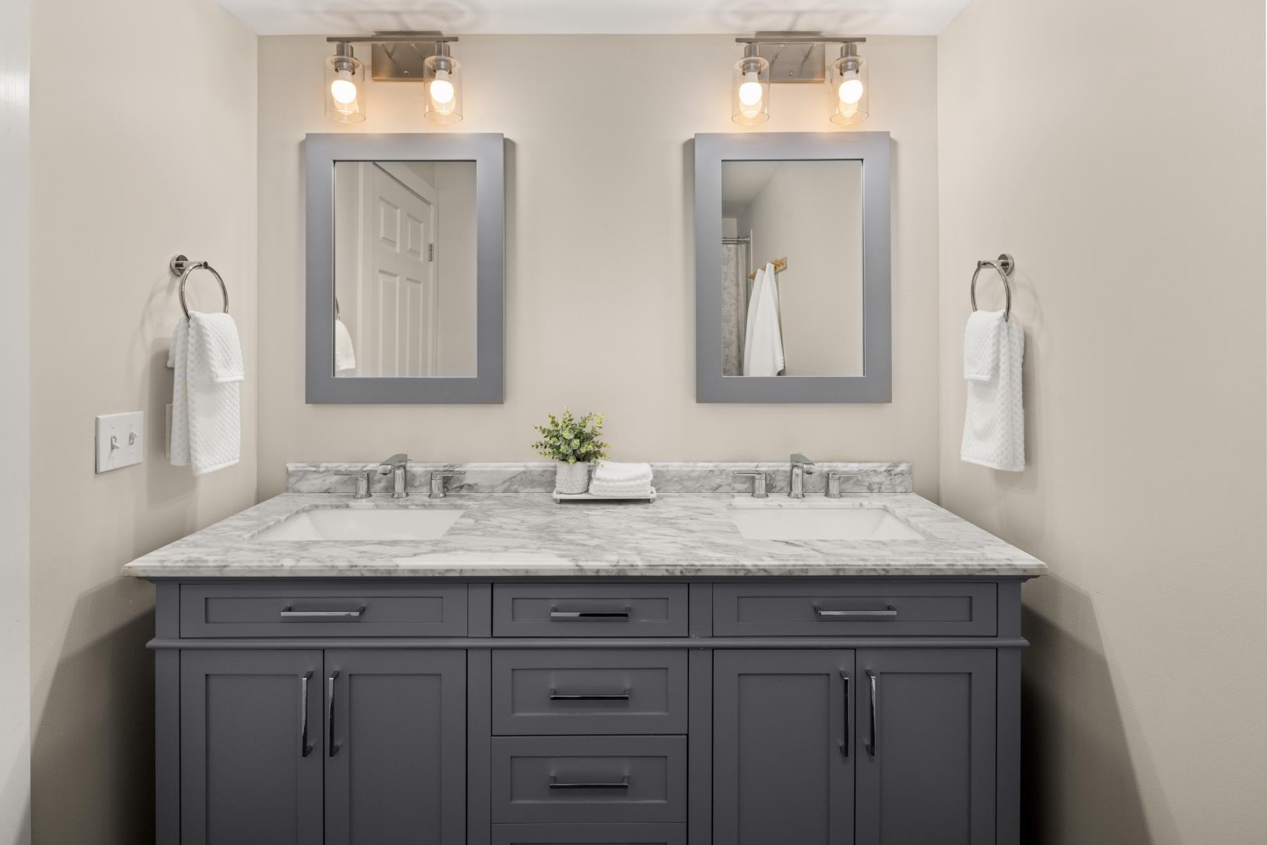 2366 Mountain Road, Unit 4 Stowe, VT 05672 - Photo 27 of 30