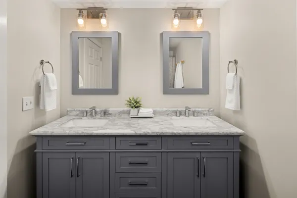 $810,000 | 2366 Mountain Road, Unit 4, Stowe, VT 05672