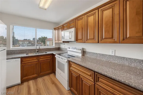 $165,000 | 3591 Arville Street, Unit 301B, Las Vegas, NV 89103