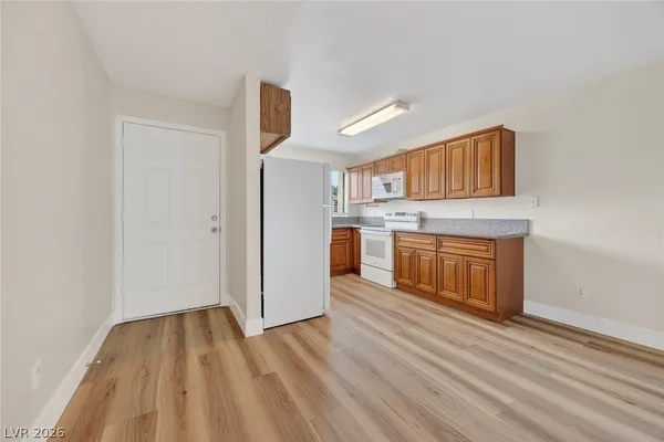 $165,000 | 3591 Arville Street, Unit 301B, Las Vegas, NV 89103