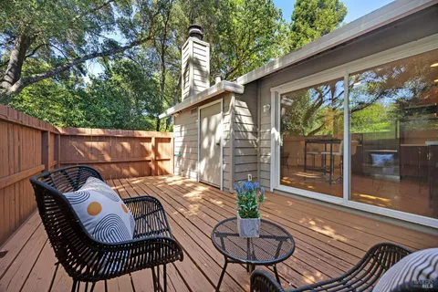 $510,000 | 339 West Thomson Avenue, Sonoma, CA 95476