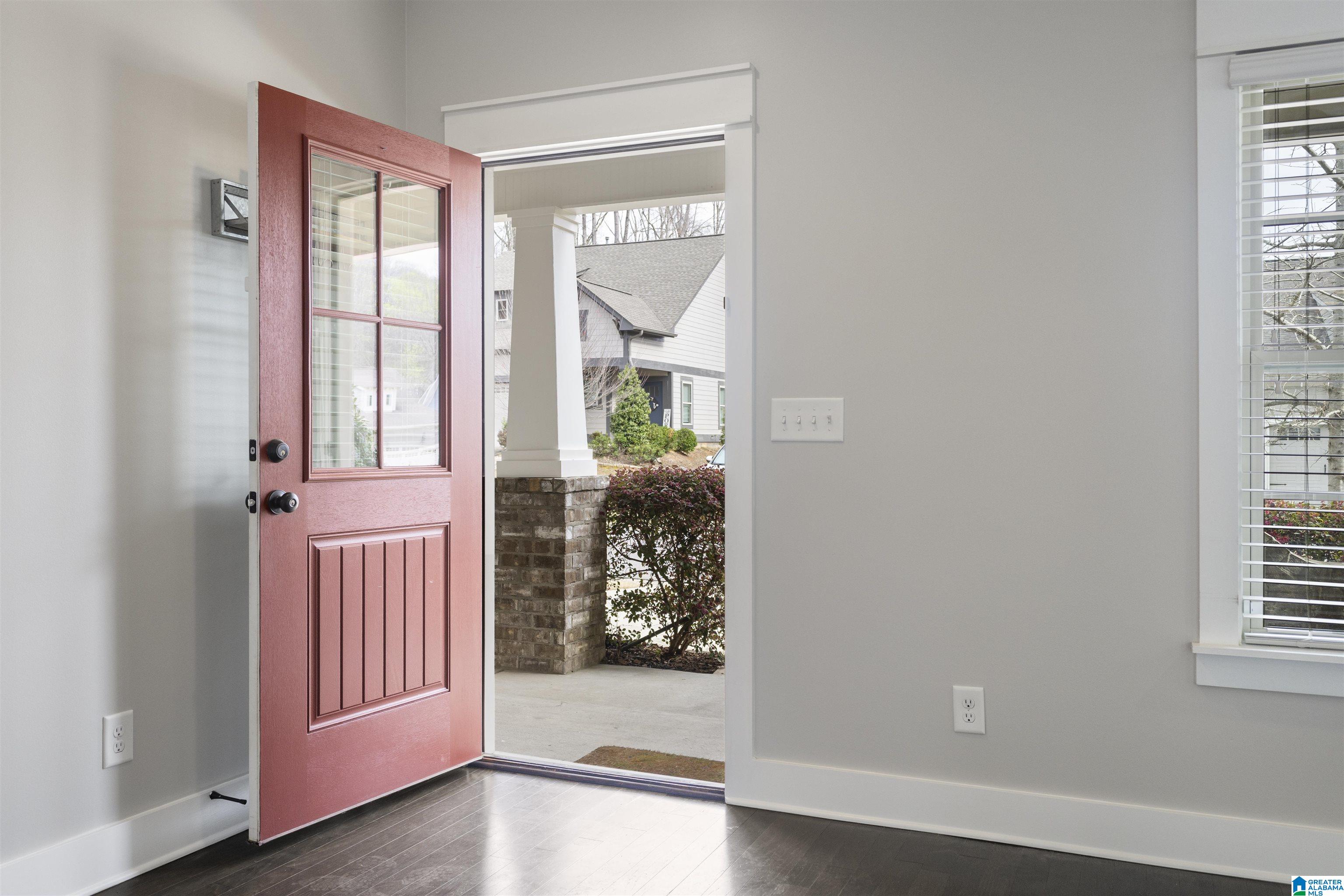 3906 Crest Landing Birmingham, AL 35210 - Photo 6 of 33