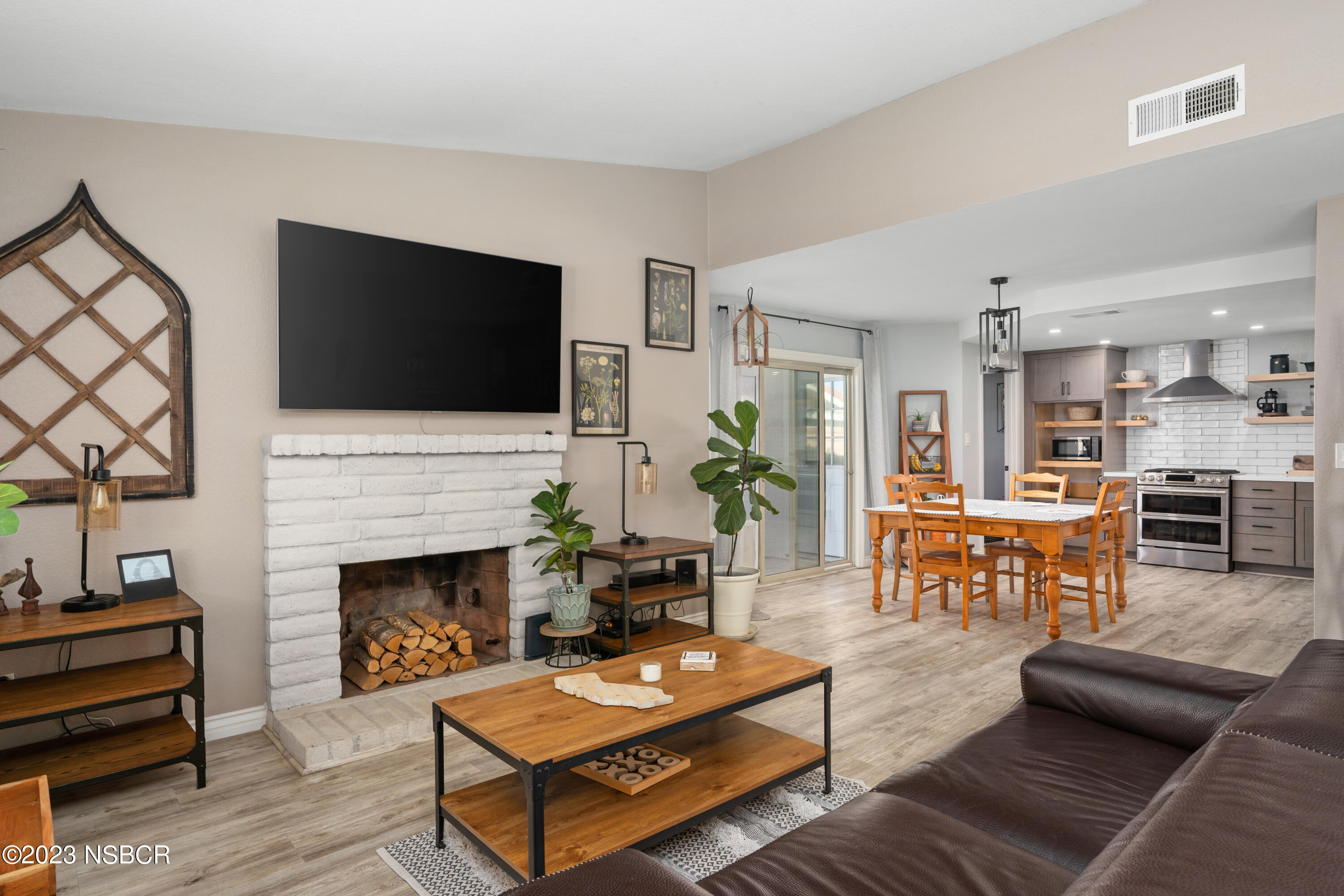 305 Chaplin Circle Lompoc, CA 93436 - Photo 17 of 41 305 Chaplin Cir-14