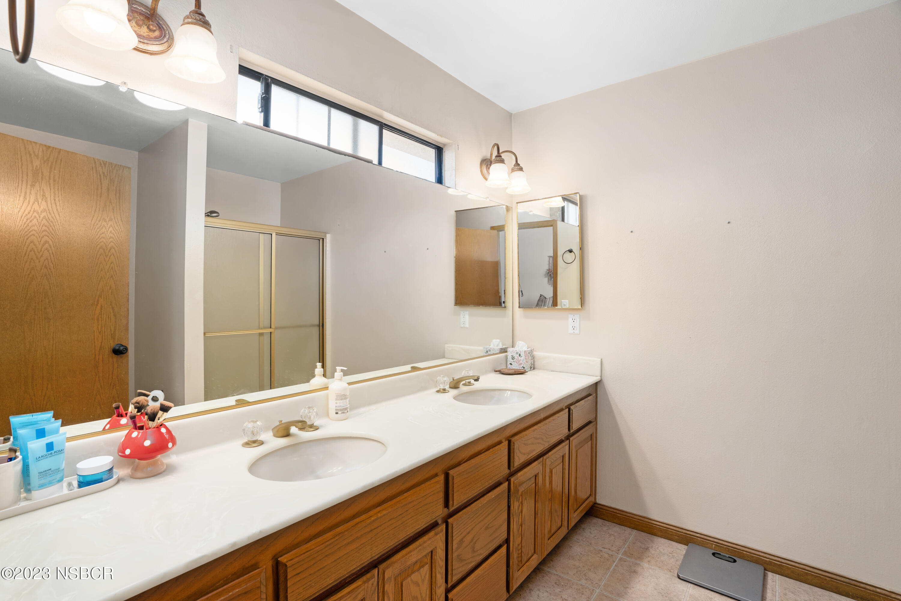 305 Chaplin Circle Lompoc, CA 93436 - Photo 34 of 41 305 Chaplin Cir-31