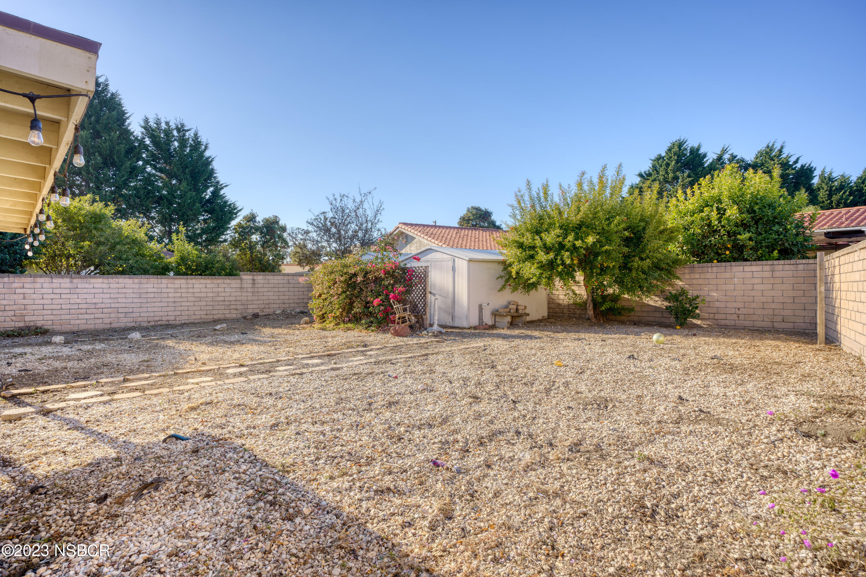 305 Chaplin Circle Lompoc, CA 93436 - Photo 40 of 41 305 Chaplin Cir-37