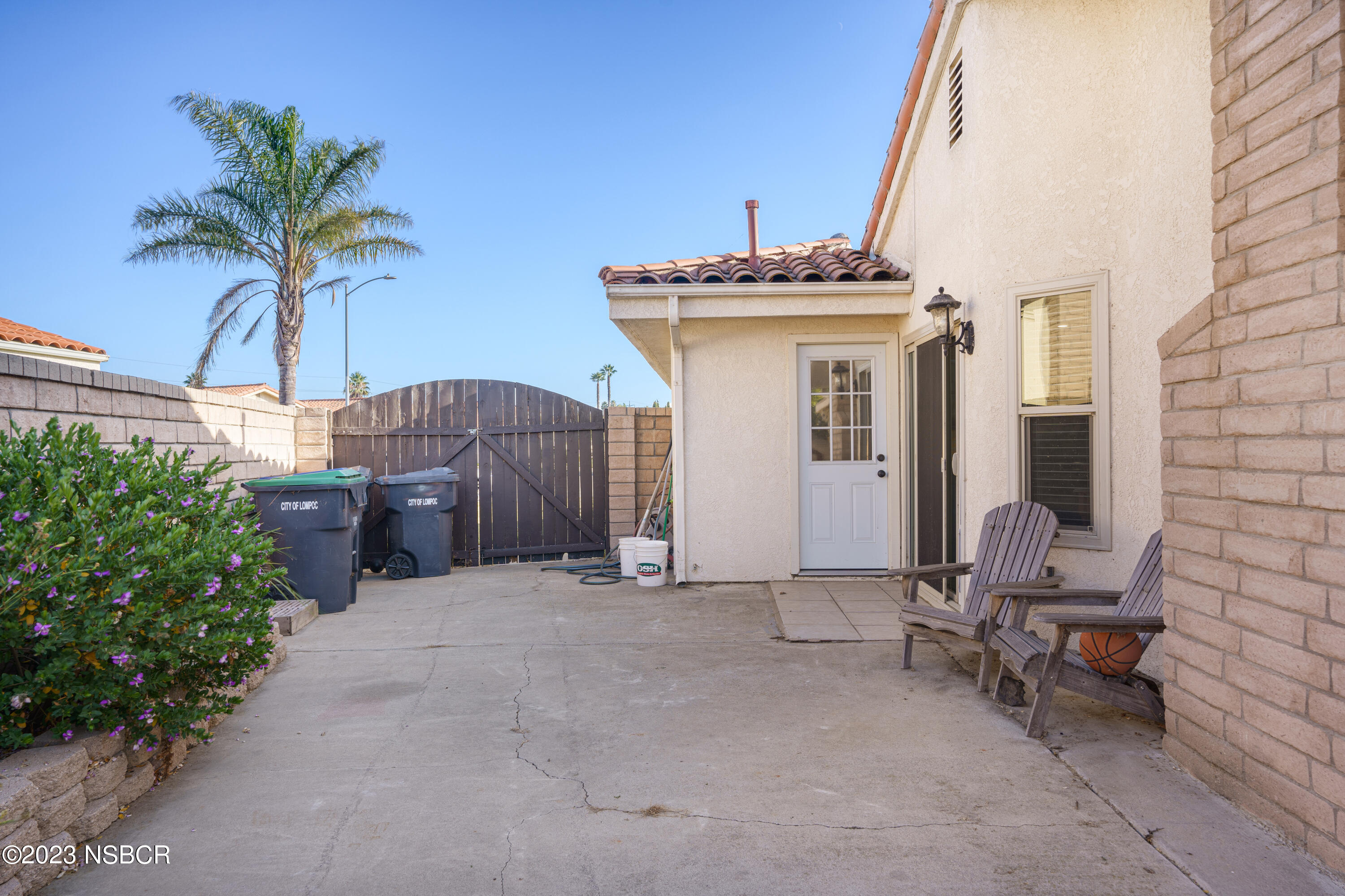 305 Chaplin Circle Lompoc, CA 93436 - Photo 41 of 41 305 Chaplin Cir-38