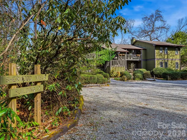 $395,000 | 15 Gold Finch Court, Brevard, NC 28712