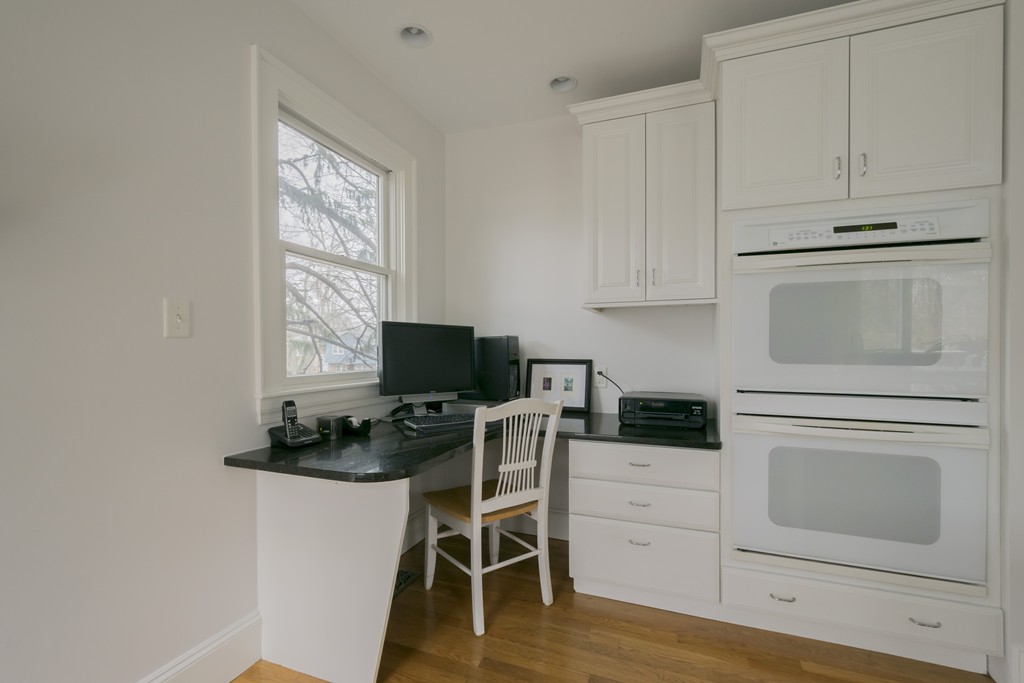 2 Middle Street Lexington, MA 02421 - Photo 16 of 30