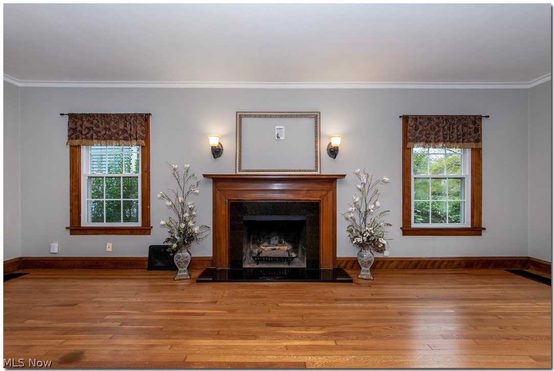 2389 Queenston Road Cleveland, OH 44118 - Photo 7 of 35 Gallery Image 7