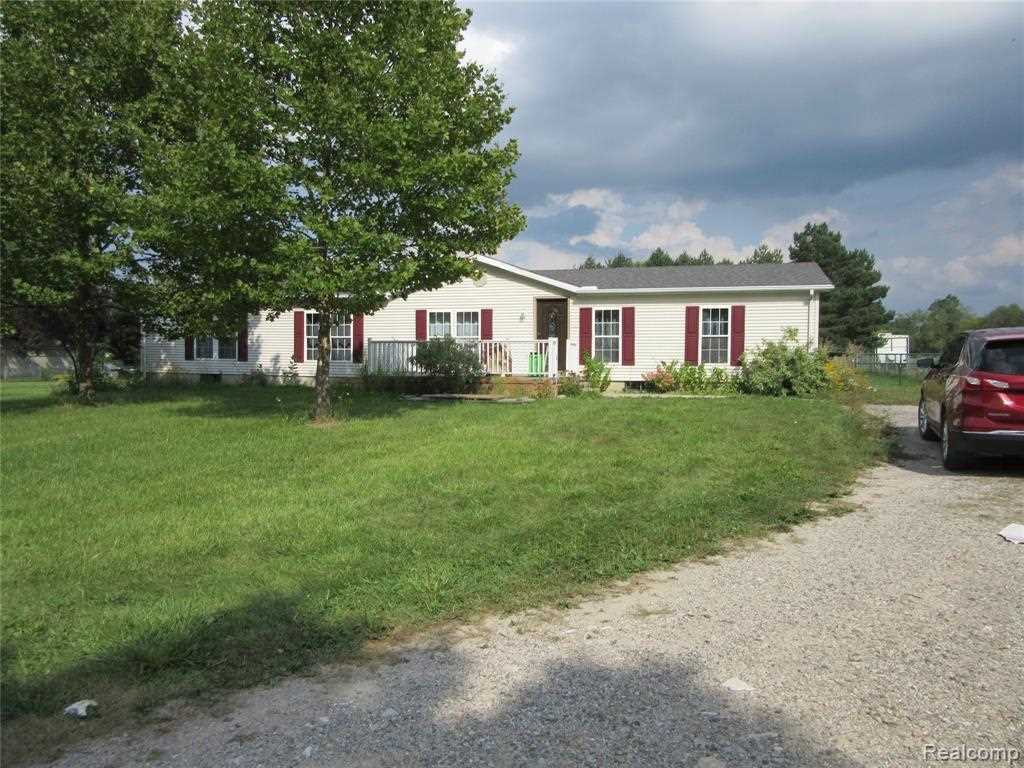 3289 South Vassar Road Davison, MI 48423 - Photo 3 of 12