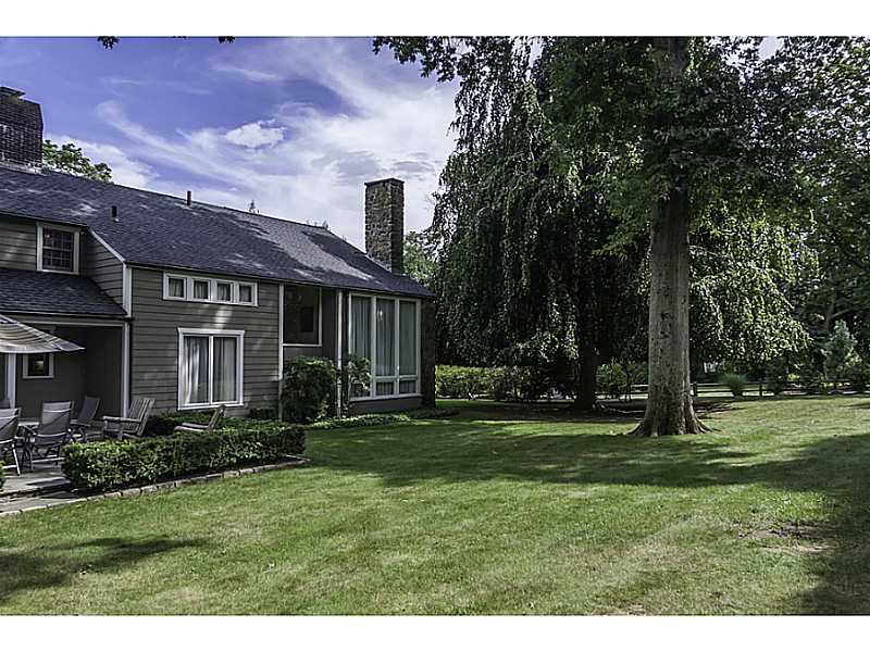 23 Belmont Road Warwick, RI 02818 - Photo 22 of 25 Exterior Back. GORGEOUS TREES.