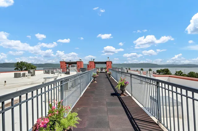 $429,900 | 101 South Washington Street, Unit 302, Lake City, MN 55041