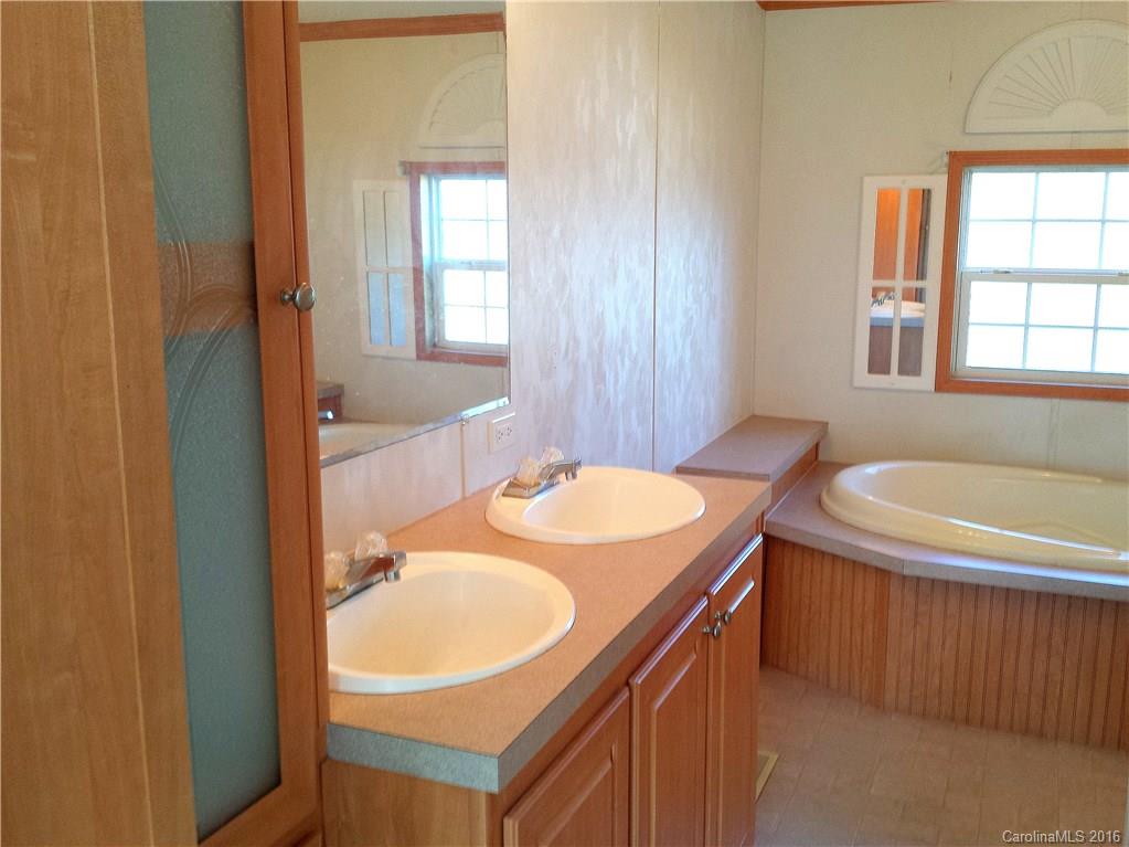 250 Liberty Road Candler, NC 28715 - Photo 17 of 24 Gallery Image 17