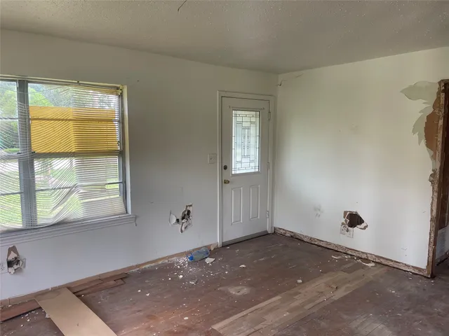 $129,000 | 7002 Jay Street, Houston, TX 77028