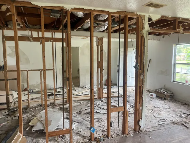 $129,000 | 7002 Jay Street, Houston, TX 77028