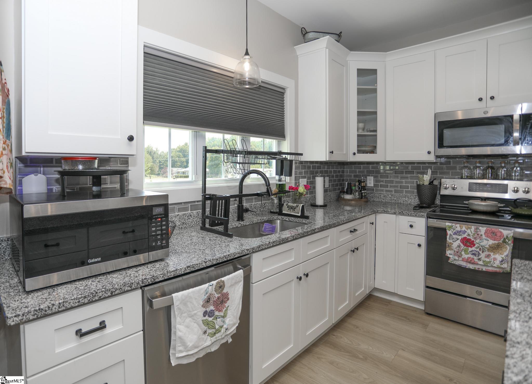 3796 Camp Road Greer, SC 29651 - Photo 12 of 33