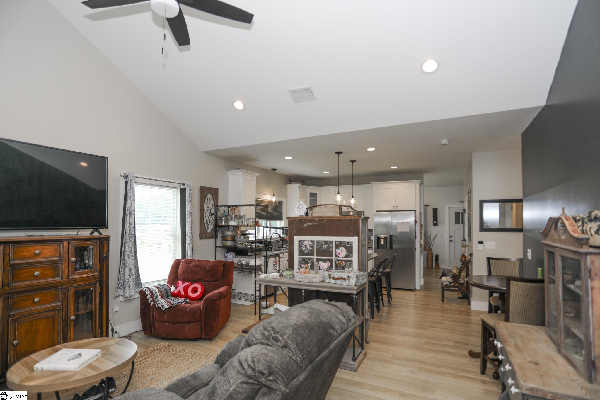 3796 Camp Road Greer, SC 29651 - Photo 5 of 33