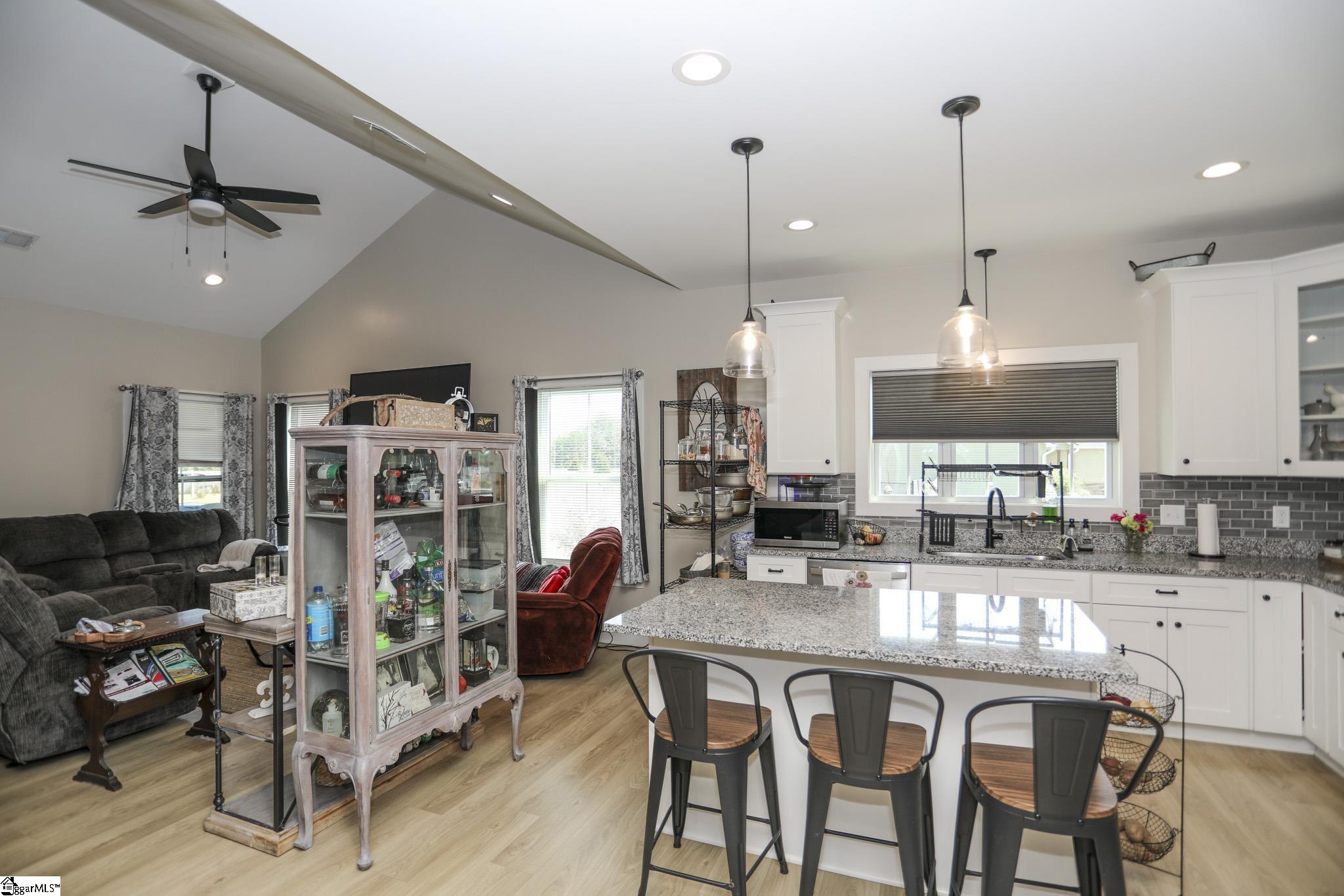 3796 Camp Road Greer, SC 29651 - Photo 9 of 33