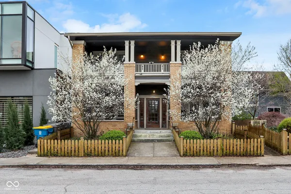 $699,900 | 537 East 11th Street, Indianapolis, IN 46202